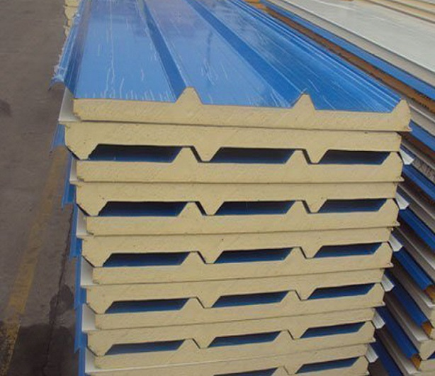 Insulated roofing panels for clean rooms